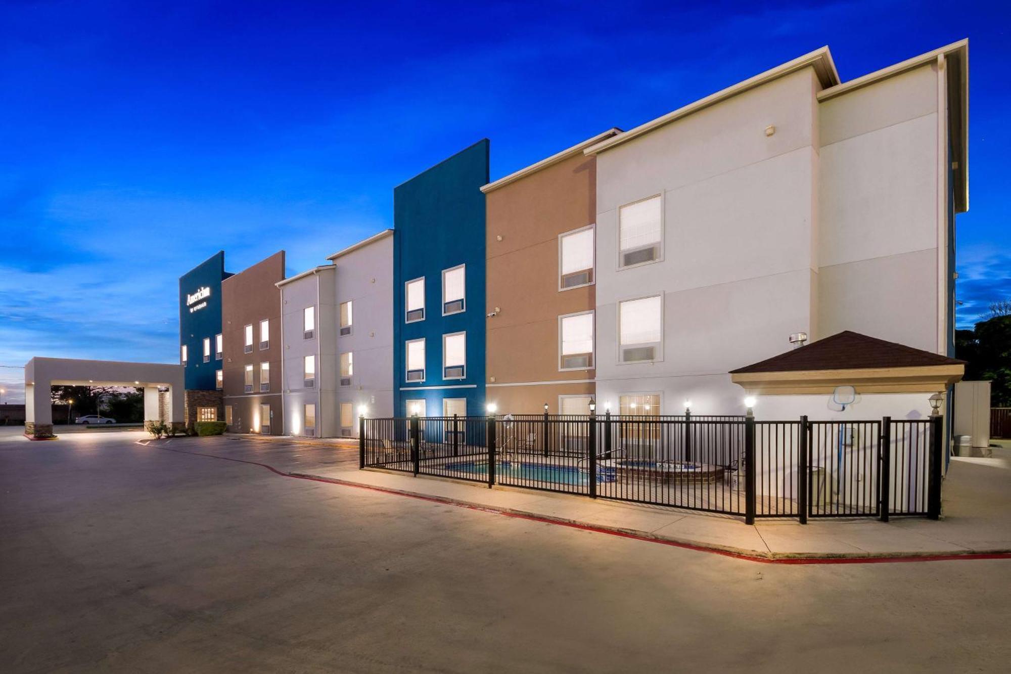 Americinn By Wyndham New Braunfels Exteriér fotografie